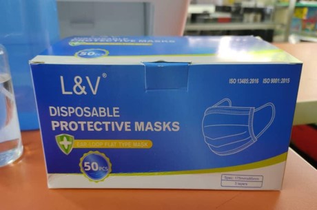 L V 50pcs Box Adult Face Mask Earloop Disposable 3 Ply Protective Mask